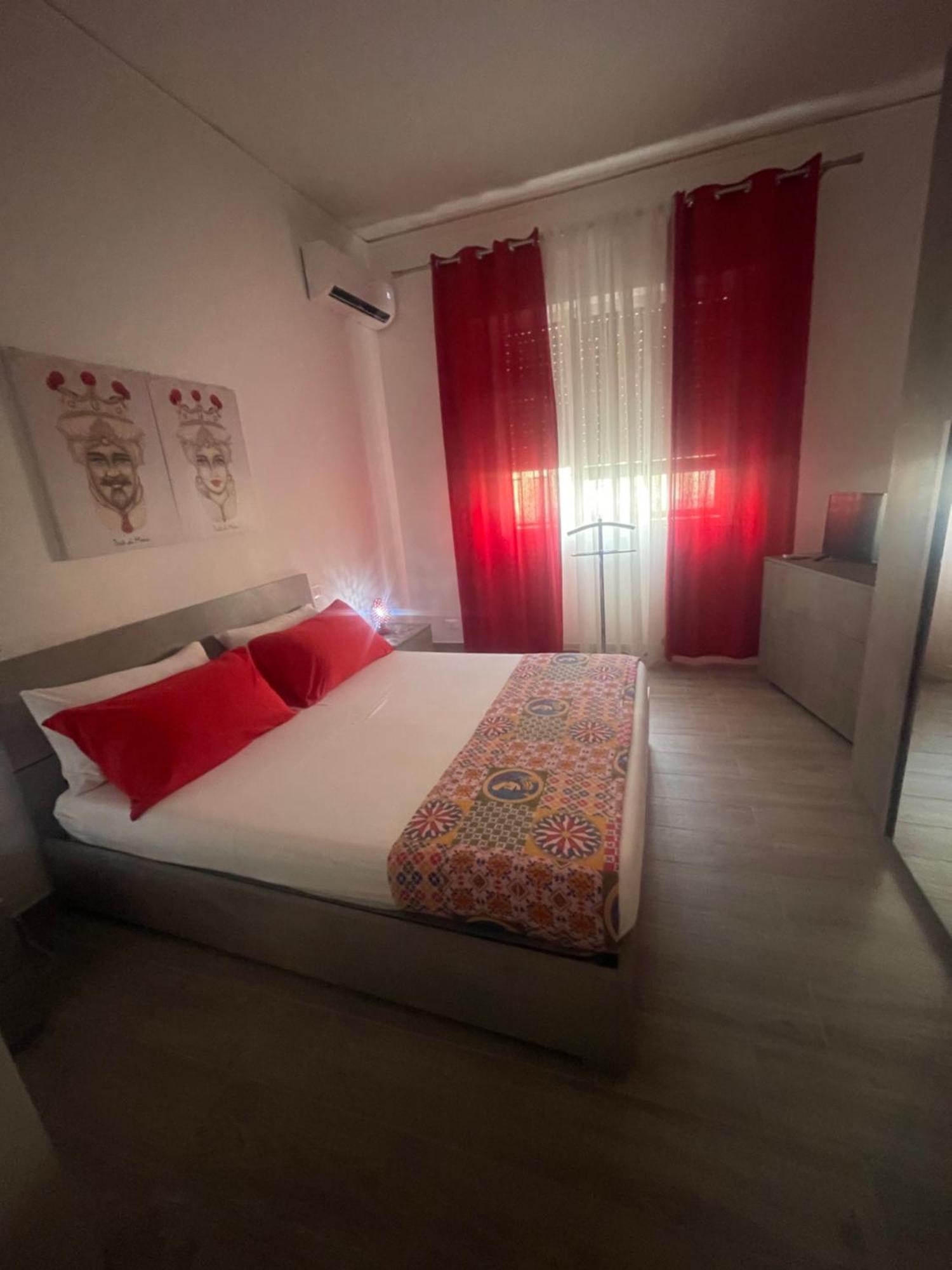 Our Beautiful Sicily Apartment ปาแลร์โม ภายนอก รูปภาพ